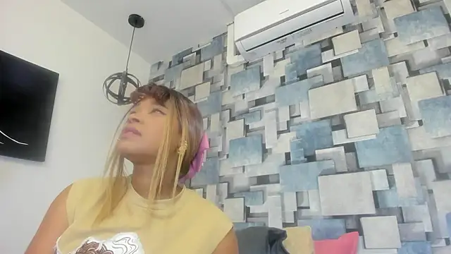 angel dthroatt online show from March 2026 12:10:02 PM