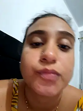 lanaxnax online show from April 2026 12:22:01 AM