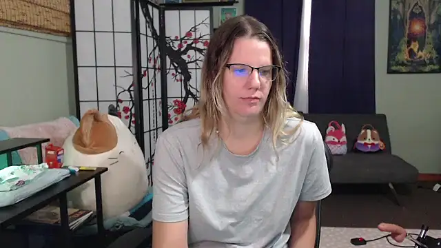 Sarahtineke online show from October 2025 02:06:01 PM