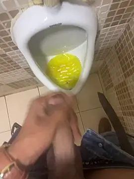 hitlar1026 online show from April 2026 07:46:01 AM