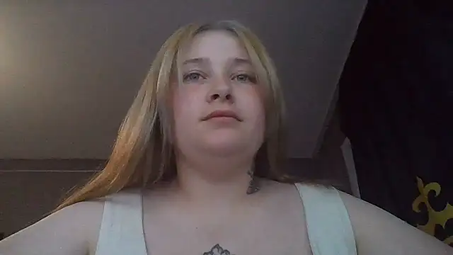 Snapshot of Light_Luna chatting on June 2026 03:17:02 PM Light Luna online show from June 2026 03:17:02 PM