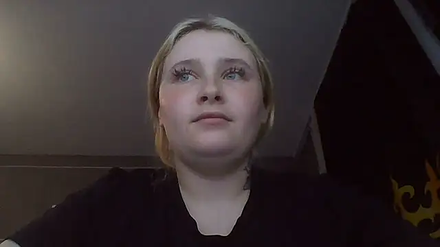 Snapshot of Light_Luna chatting on July 2026 03:55:01 PM Light Luna online show from July 2026 03:55:01 PM