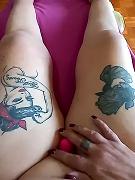 Snapshot of Hotsereia chatting on October 2025 01:12:02 PM Hotsereia online show from October 2025 01:12:02 PM