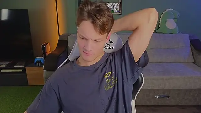 TeddyLiLboy online show from November 2025 10:15:01 AM