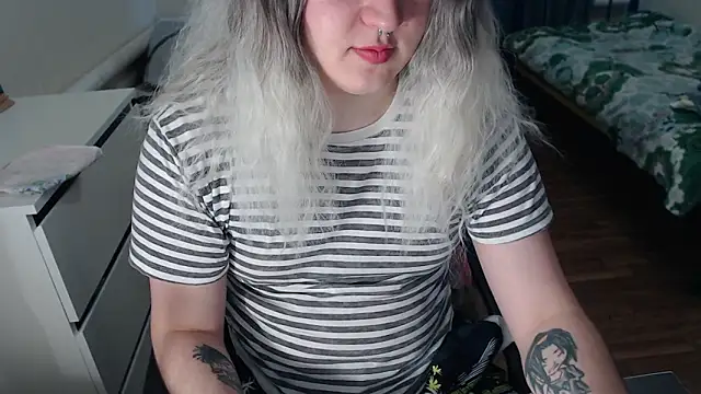 EvaMiron online show from February 2026 12:16:01 PM