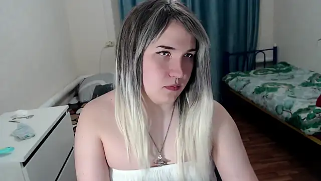 EvaMiron online show from March 2026 06:21:01 PM