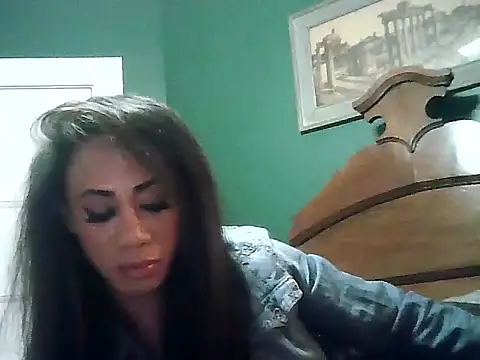 CaramelDipper online show from December 2024 11:01:02 AM