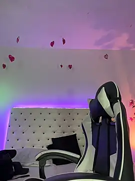 Elektra Queen online show from April 2026 01:24:02 PM