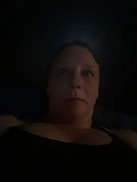 Everlyrose27 online show from March 2025 08:21:01 PM