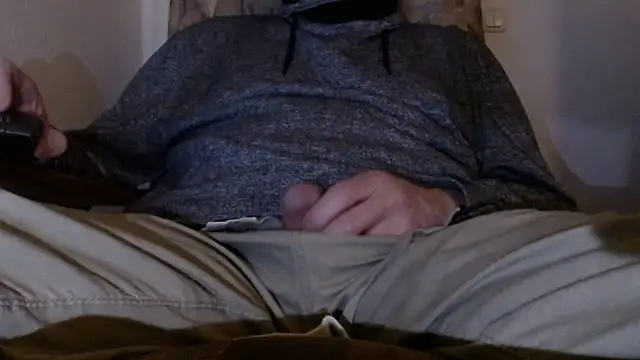 Snapshot of Cordt30 chatting on February 2026 10:18:01 PM Cordt30 online show from February 2026 10:18:01 PM