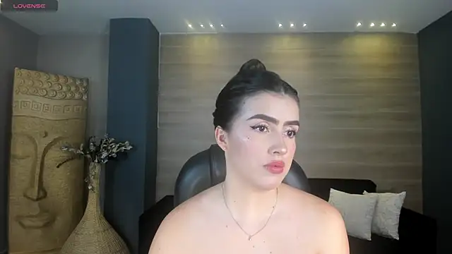 Snapshot of PaulinaSantos_ chatting on June 2026 06:56:02 PM PaulinaSantos online show from June 2026 06:56:02 PM