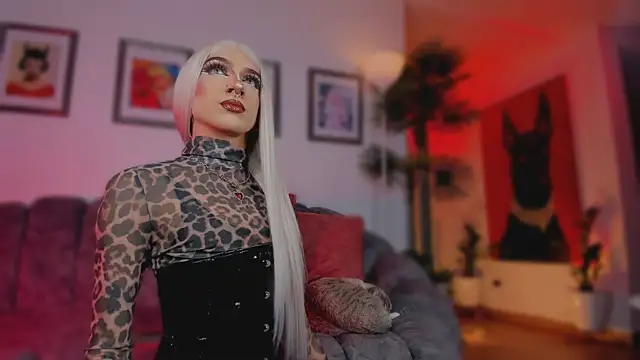 Taylor  foxxx online show from July 2026 06:08:02 AM