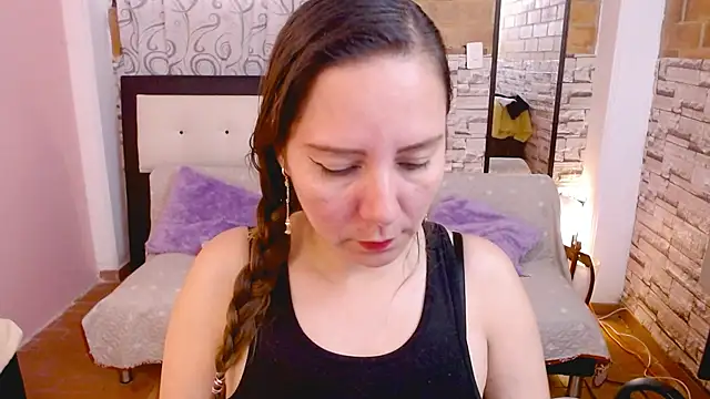 camila delarosa online show from March 2026 05:42:02 PM