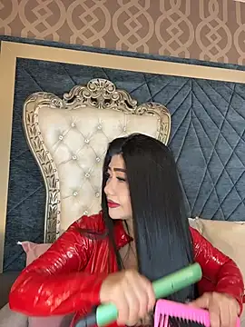 Janna Rousse  online show from April 2026 01:01:02 PM