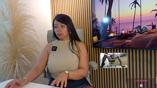 Snapshot of lulu_072 chatting on July 2026 03:34:01 AM lulu 072 online show from July 2026 03:34:01 AM