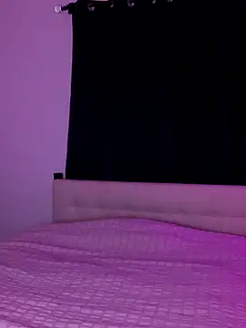 MelSaunders online show from October 2025 02:37:02 AM