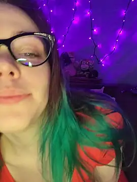 EverlyEster online show from March 2026 10:26:01 AM