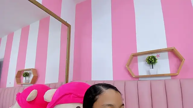 ISABELLA 020 online show from March 2026 12:06:02 PM