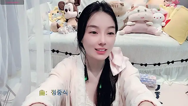 AKiKi711 online show from March 2026 04:54:01 PM