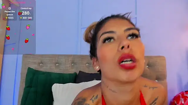 Snapshot of Georgina-coule chatting on February 2025 06:26:02 PM Georgina-coule online show from February 2025 06:26:02 PM