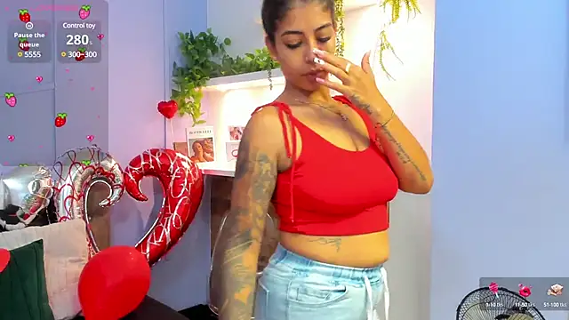 Snapshot of Georgina-coule chatting on February 2025 12:17:02 PM Georgina-coule online show from February 2025 12:17:02 PM