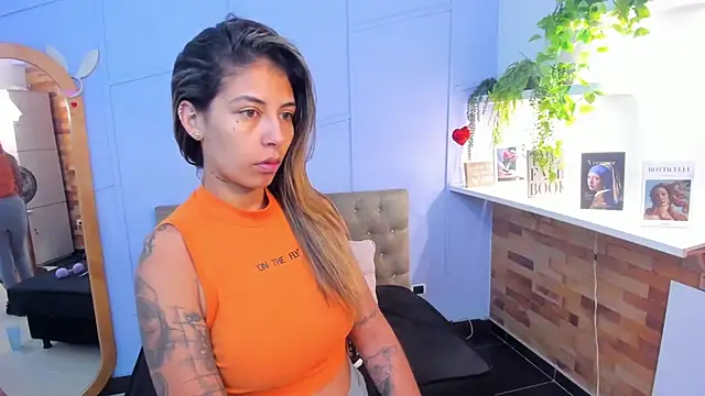 Snapshot of Georgina-coule chatting on January 2026 01:49:02 PM Georgina-coule online show from January 2026 01:49:02 PM