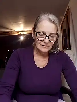 irinamaux online show from October 2025 11:18:02 PM