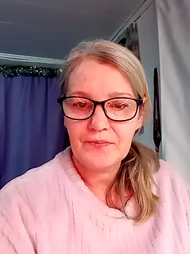 irinamaux online show from January 2026 07:10:02 AM