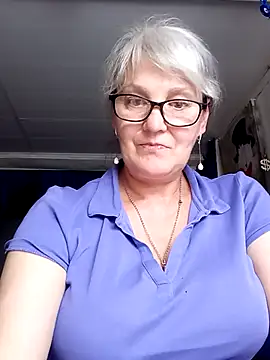 irinamaux online show from July 2026 04:29:02 PM