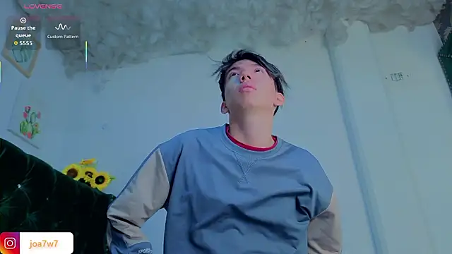 Levii Ackermann online show from March 2026 02:09:02 PM