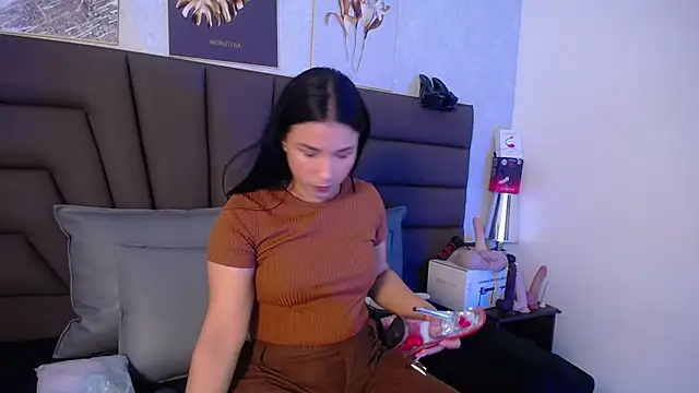 Sofi Perez  online show from March 2026 11:22:02 AM