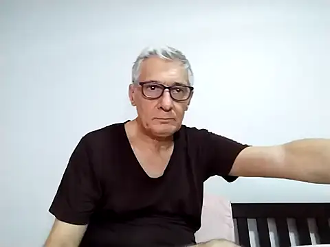 BIGUNCUTHARDCOCK online show from April 2026 02:55:01 AM