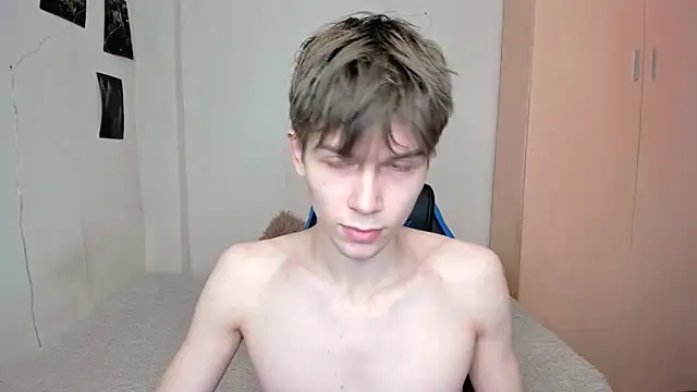 Makentoshi  online show from March 2025 10:28:02 AM