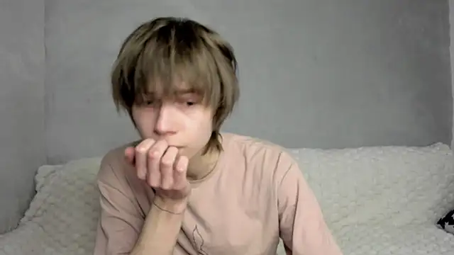 Makentoshi  online show from November 2025 12:21:02 AM