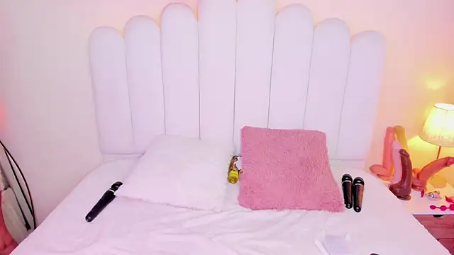 Cristal horny69 online show from April 2026 09:59:01 AM