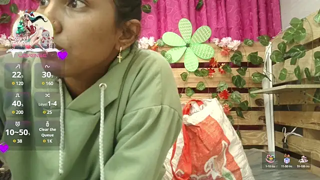 Elsa Parisi online show from December 2024 03:46:01 PM