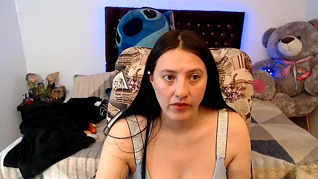 Lorenahot 06 online show from April 2026 06:20:01 PM