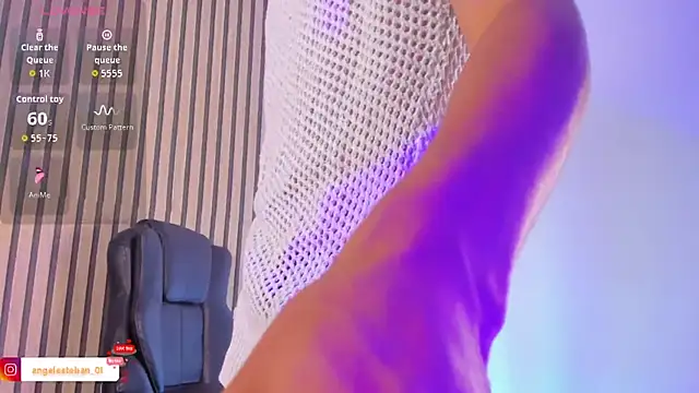 Angel esteban fx online show from April 2026 07:37:01 PM