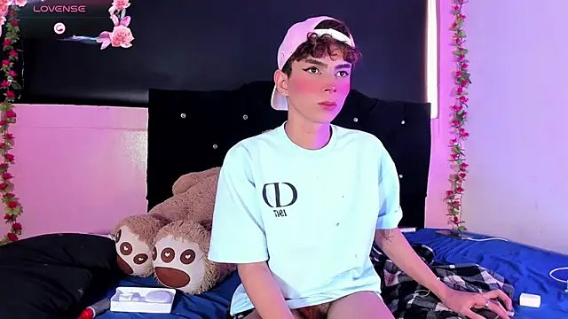 rosedewitt online show from March 2025 10:07:02 PM