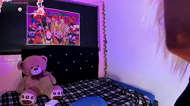 rosedewitt online show from March 2025 10:17:01 AM