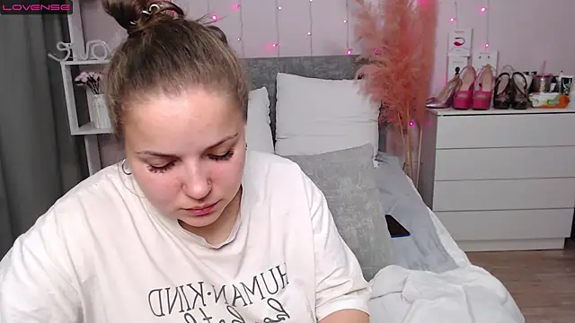 Snapshot of Crazyy_girl_ chatting on January 2026 03:14:02 PM Crazyy girl online show from January 2026 03:14:02 PM