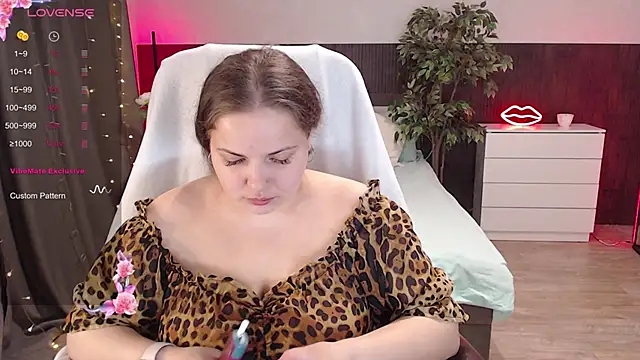 Snapshot of Crazyy_girl_ chatting on March 2026 09:37:02 AM Crazyy girl online show from March 2026 09:37:02 AM
