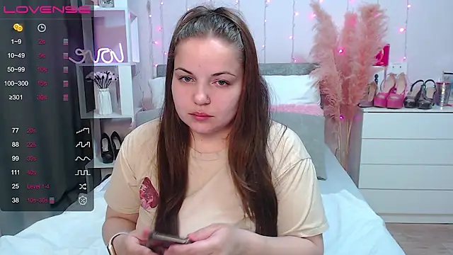 Snapshot of Crazyy_girl_ chatting on March 2026 05:13:01 AM Crazyy girl online show from March 2026 05:13:01 AM