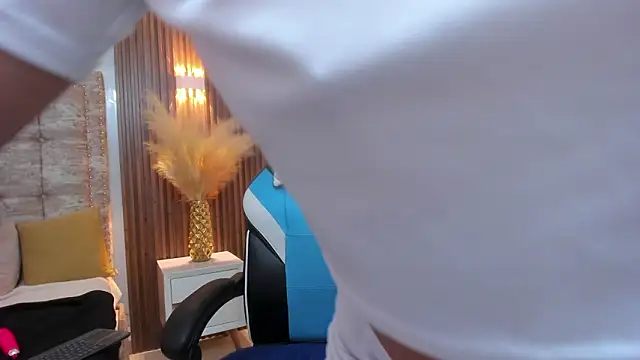 ada mclaine online show from February 2026 11:53:02 AM