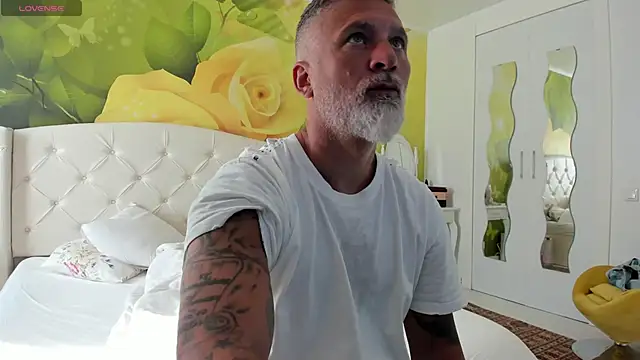 BlowMyXXL online show from May 2026 05:57:02 AM