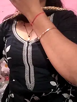 Cute nidhi online show from December 2024 04:53:01 AM