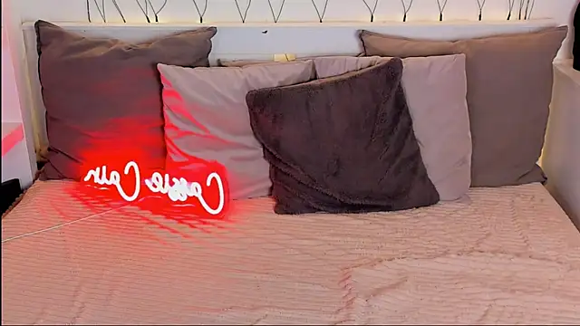 CassyCain online show from April 2026 09:03:02 AM