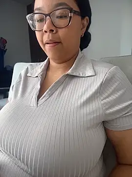 XMara online show from March 2026 02:54:01 PM