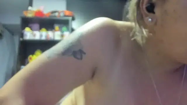 katty squirt08 online show from April 2026 03:01:01 PM