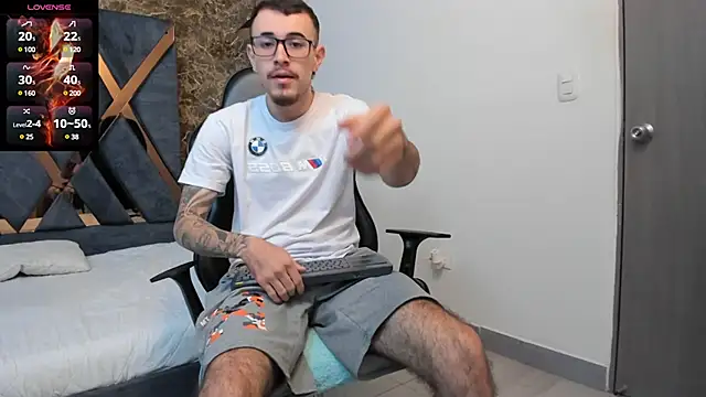 CodyWalkerR online show from March 2025 05:22:02 PM